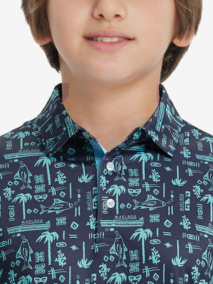 Collar close-up of Stylish print boys polo shirts with neat stitching in navy ocean beach